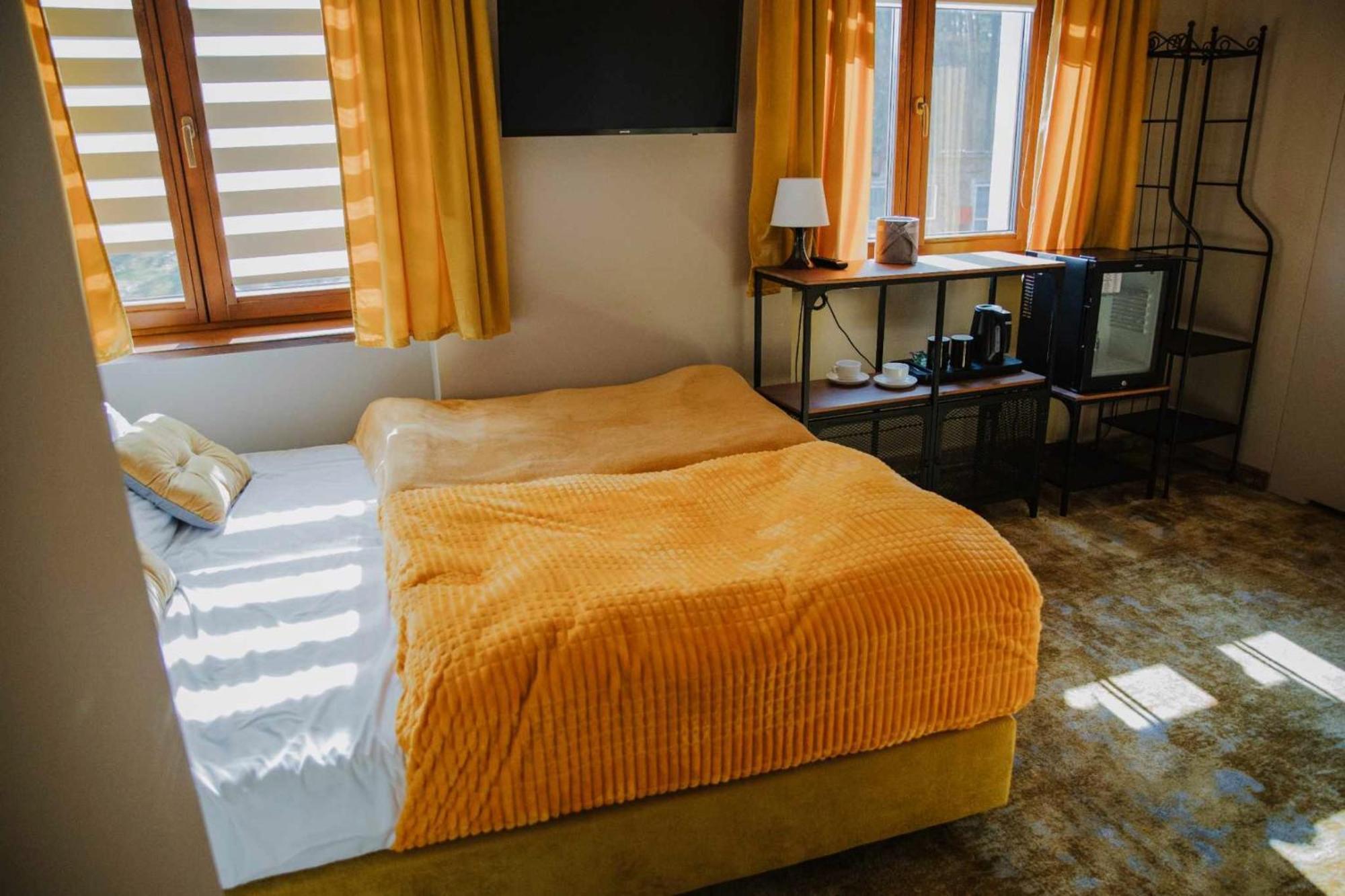 Hotel Stacja Kultura Poniatowa Exteriér fotografie